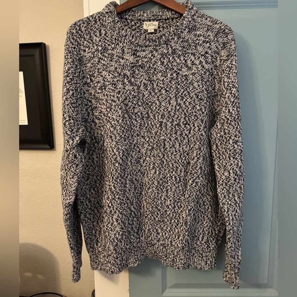 J Crew
L
Speckled blue and white pattern